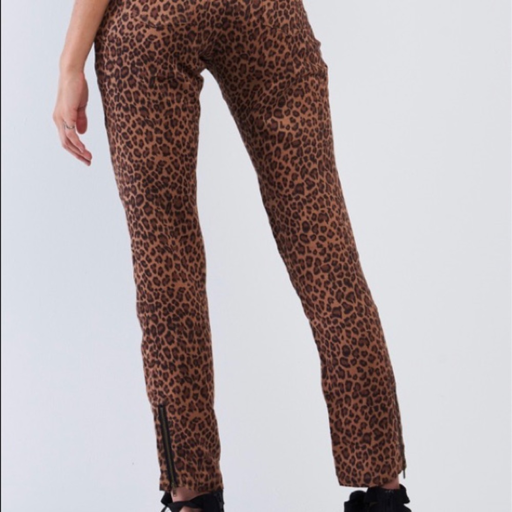Leopard Print High Waisted Pants - Picture 4 of 6